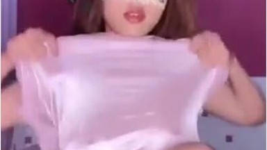 Cium Jilat Puting Nenenku Host Imut Full Bugil Colmek
