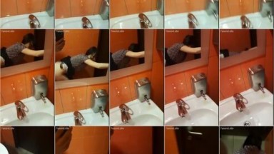 Entot Doi Di Kamar Mandi Mall