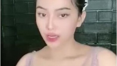 Bokep Indo Tante Montok Toket Bulet Omek Tipis2