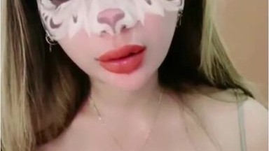 Tidur Bareng Si Cantik Sambil Nenen Toketnya Bagus Mango