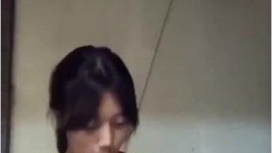 ABG Cantik Tiktokers Yang Viral Remas Toket Miliknya