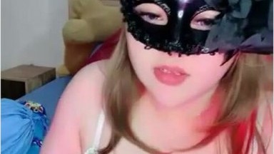 Bokep Indo QiMoyyy Ajarin Brondong Cara Bercinta