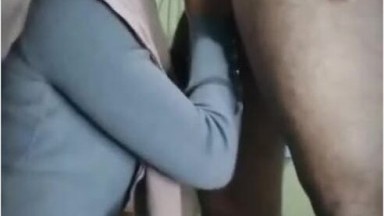 Bokep Jilbab - Dedek Jilbab Mukanya Imut Ngewe Sambil Nonton di TV