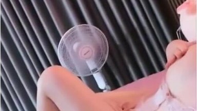 Bokep Indo Julyy Lingerie Pink Spill Toket Mango