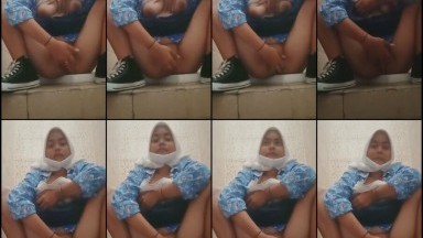 ABG SMP Mainin Memek di Toilet Sekolah