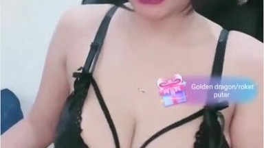 Temenin Mandi Lianliw Sunflo Lingerie Hitam ID 68507185 Mango