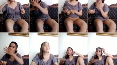 Bokep Indo Terbaru Santu Makin Sambil Mainin Memek