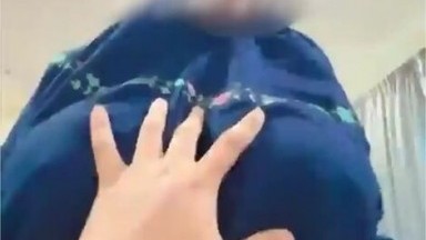 Bokep Indo Menikmati Sepongan Bunda Minmin Enak Banget - Gobokep