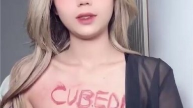Bokep Indo Cubedh Dikobelin Pacar Sambil Nyepong Hot51 - Ruang Bokep