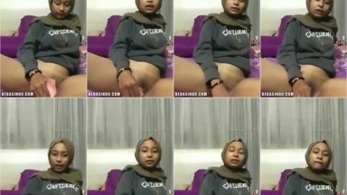 Video Bokep Indo Arum Hijab Punya Mainan Baru - Bokepindoh