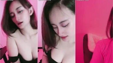 Bokep Indo Mahasiswi Binal Jilat Remas Susu Pink - Bokepindoh