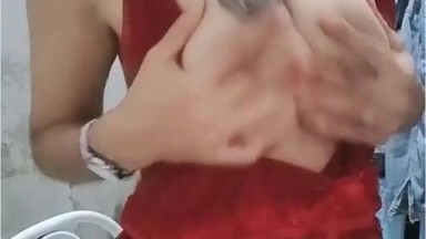 Bokep Indo Live Sindii Toket Mungil Lepas Baju